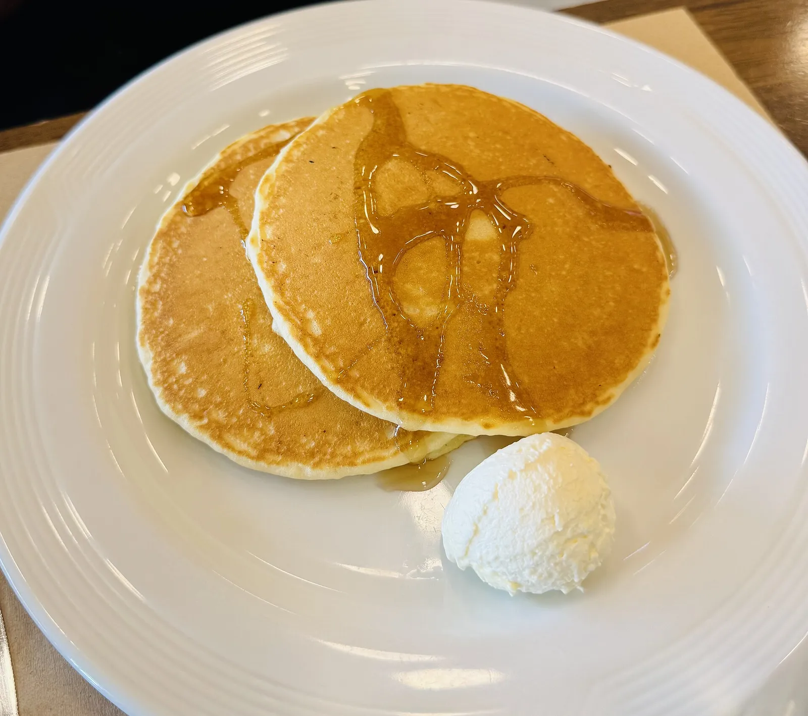 Pancakes with maple syrup and butter